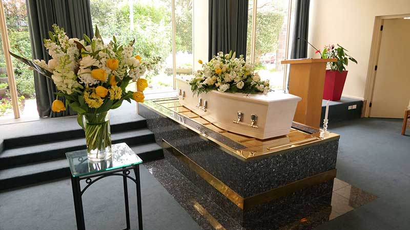 pourquoi preparer arrangements funeraires